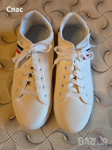 Чисто нови Мъжки кецове !!!