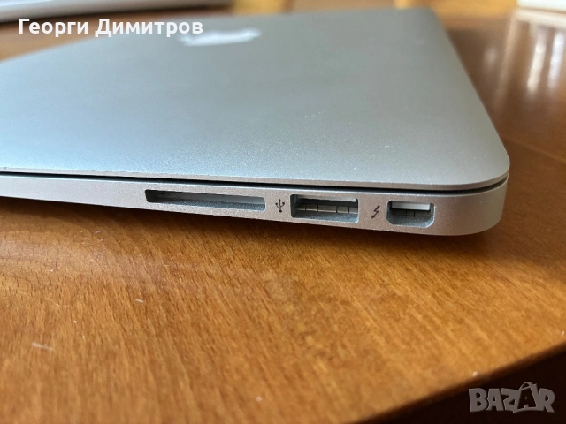 Лаптоп Apple MacBook Air A1466 late 2017, снимка 9 - Лаптопи за дома - 53667099