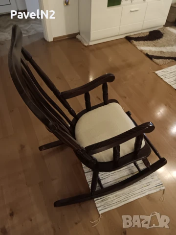 Люлеещ се стол, дървен, снимка 3 - Столове - 50473997