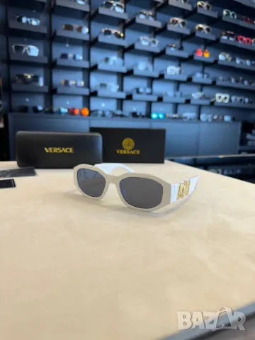 очила с черен обикновен калъф versace miu miu emporio armani loewe, снимка 5 - Слънчеви и диоптрични очила - 50423230