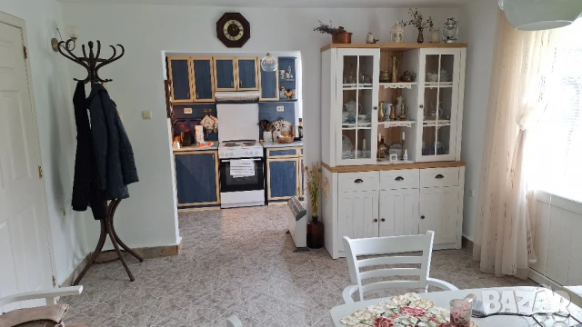 Продавам кьща на три етажа и 5 минути от плажа, снимка 6 - Къщи - 50999913