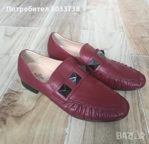 Оригинални Valentino Garavani Donna Rockstud Leather Moccassines Размер 38