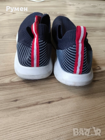 Много леки маратонки FILA, снимка 4 - Маратонки - 51853817