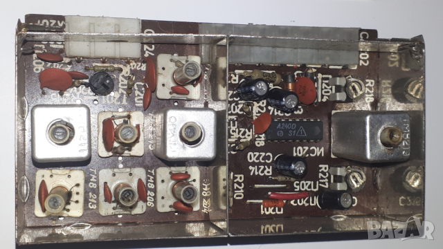 Стара електронна платка в метална кутия с дупки, снимка 7 - Друга електроника - 44841393