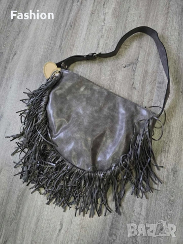 Нова колекция дамска чанта с ресни и капси, снимка 4 - Чанти - 53633200