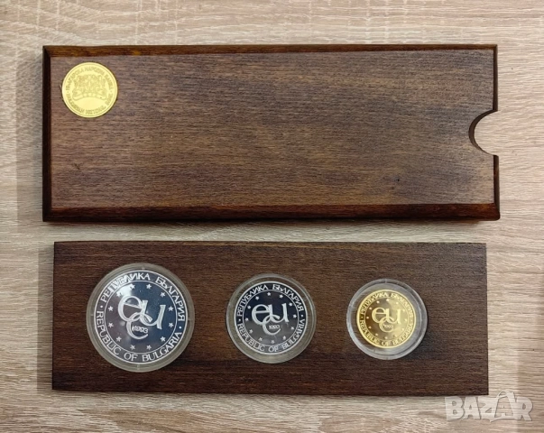 Лот 500 , 5000 и 10000 лева 1993 година в БНБ кутия, снимка 4 - Нумизматика и бонистика - 51464961