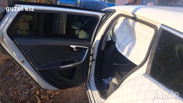 Продава се Volvo v60 2011г. 2.4 мотор 215 коня, снимка 9 - Автомобили и джипове - 52945257