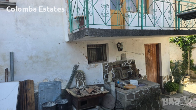 Двуетажна масивна къща с 1/2 дк двор в гр. Смолян, снимка 4 - Къщи - 51523427