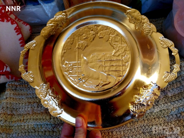 Поднос - метален, снимка 2 - Аксесоари за кухня - 53737503