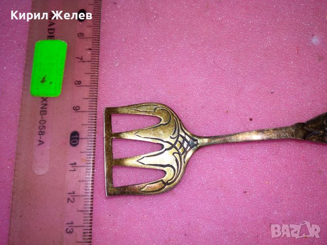 AMD СТАРА РЯДКА КОЛЕКЦИОНЕРСКА ФИГУРАЛНА СРЕБЪРНА ВИЛИЧКА Тип ГРЕБЛО СРЕБРО 800 ПРОБА с ПАТИНА 42979, снимка 11 - Колекции - 44373401