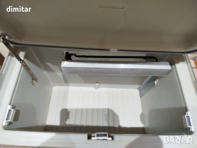 Къмпинг хладилник Mobil Cooler Electrolux 12/220 V/ GAZ, снимка 7 - Хладилни чанти - 53081750