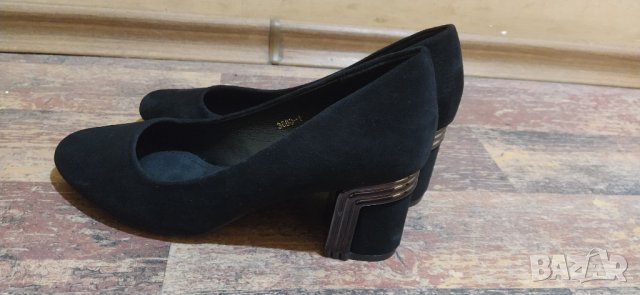 Елегантни велурени обувки на ток, снимка 4 - Дамски елегантни обувки - 42406609