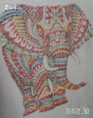 СТРАХОТНА бяла туника с удължен гръб и щампа слонче с разноцветни камъчета върху нея, снимка 2 - Туники - 41082915
