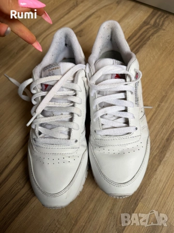 Оригинални кожени чисто бели класически маратонки REEBOK ! 39 н, снимка 5 - Маратонки - 52227807