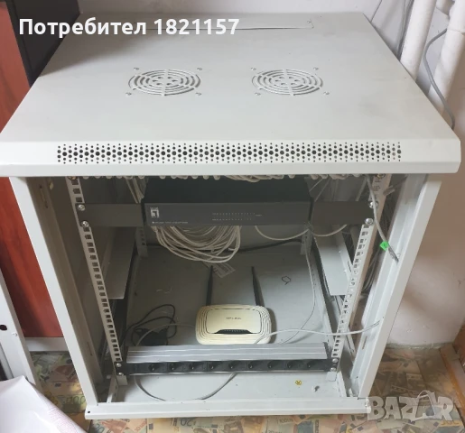 Комуникационен, рак шкаф за компютърно оборудване 60/60/64, снимка 3 - Шкафове - 51027176