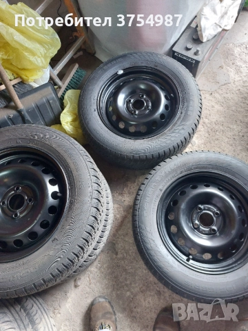 195 65 15 зимни гуми  с железни джанти 4х100 15 , снимка 4 - Гуми и джанти - 52913530