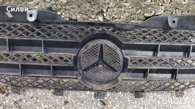 Предна решетка за Мерцедес Спринтер от Mercedes Sprinter, снимка 7 - Части - 41659931