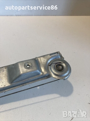 Стъклоповдигач с мотор за заден ляв прозорец за Jeep Compass (2011) 05074823AA, снимка 2 - Части - 53496219