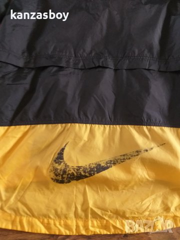nike vintage borussia dortmund vintage jacket windbreaker - колекционерско ретро горнище, снимка 8 - Спортни дрехи, екипи - 42318664