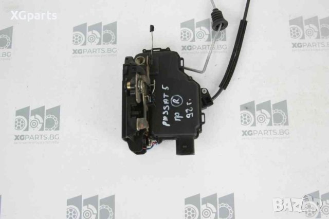 Брава врата предна дясна за VW Passat 5 (1996-2005)