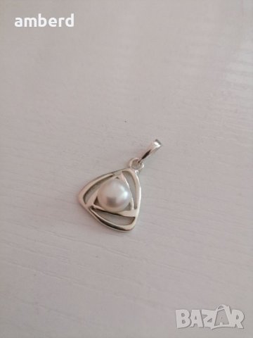 Сребърен медальон с перла, снимка 2 - Колиета, медальони, синджири - 41390046