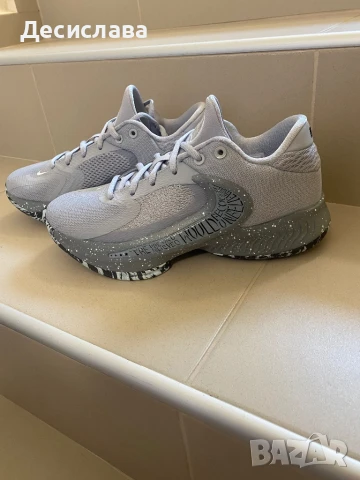 Nike Freak 4 GS 38 номер, снимка 5 - Маратонки - 51285173