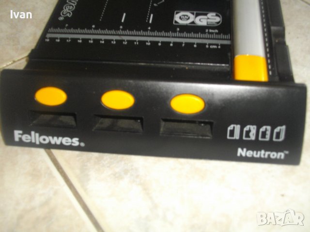 Нов Тример/Резачка За Хартия-Ролков Нож 30 мм-FELLOWES NEUTRON, снимка 3 - Други инструменти - 39833819