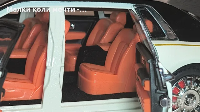 метална кола Rolls Royce Phantom. Чисто нов. Мащаб 1:18, снимка 8 - Колекции - 55729528