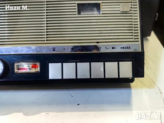 Grundig C100, снимка 3 - Радиокасетофони, транзистори - 47879645