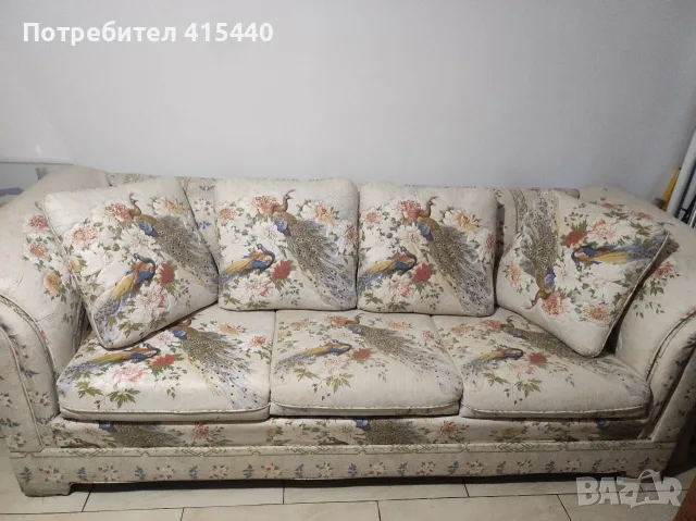Диван в много добро състояние 