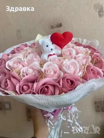 Кутия/букет  със сатенени/сапунени рози , снимка 4 - Изкуствени цветя - 53001954