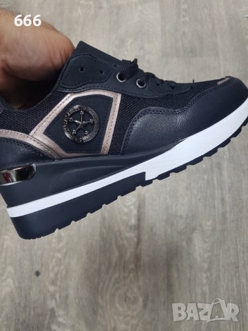 Обувки, снимка 3 - Дамски ежедневни обувки - 42015819