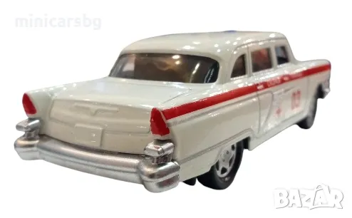 Метални колички: ГАЗ-13 Чайка бърза помощ , снимка 3 - Колекции - 47875888