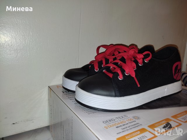 Кецове маратонки с колелца HEELYS, снимка 3 - Детски маратонки - 34830365