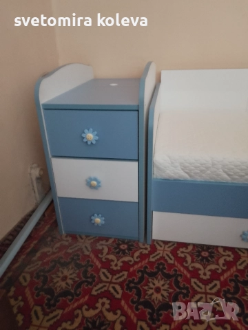 Продавам детско легло с матрак 