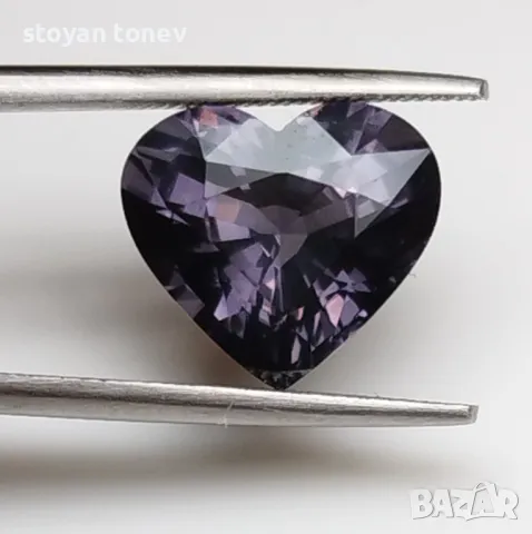 Тренди шпинел в сивеещо лилаво и VVS чистота - 5.02кт.! Нов!, снимка 6 - Колиета, медальони, синджири - 44719364