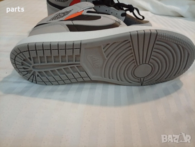 Маратонки Nike Air Jordan 1 - 42 номер , снимка 4 - Други - 51623085