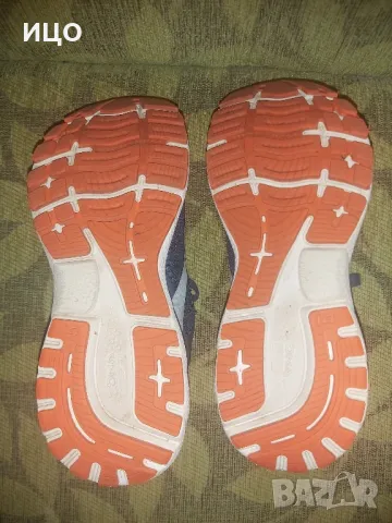 Мъжки маратонки Brooks Chost 14, снимка 11 - Маратонки - 47399966