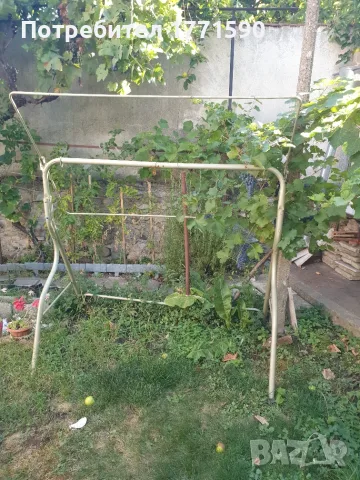 Продавам градинска люлка пълен комплект.