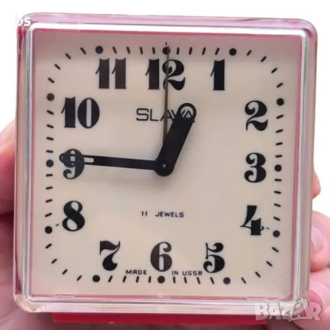 Ретро механичен будилник Slava (обслужен)