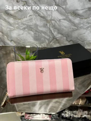 Victoria's Secret Дамско Портмоне С Кутия Виктория Сикрет - Налични Различни Цветове Код E126, снимка 12 - Портфейли, портмонета - 50232770