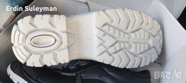 Продавам работни обувки с метално бомбе, снимка 2 - Мъжки боти - 50757712