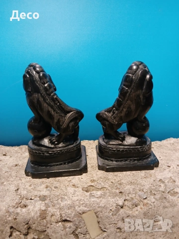 Фу кучета, чифт от китайски произход, от черен базалт върху основа., снимка 4 - Антикварни и старинни предмети - 53572057