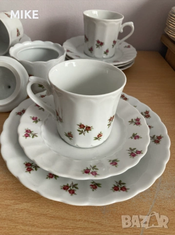 Порцеланов сервиз за чай / кафе, снимка 10 - Сервизи - 53195311