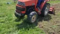 продава се трактор Kubota с целия инвентар от снимките , снимка 1