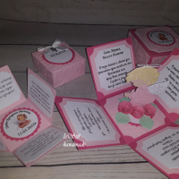 Покана за кръщене за момиче в розово, покани с релеф в експлодираща кутия, покани кутийки, снимка 14 - Детегледачки, детски центрове - 33261973