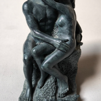 скулптура Целувката на Роден, снимка 1 - Статуетки - 44838926