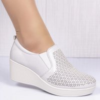 Дамски обувки с ластик без връзки на платформа модел: W962-3 white, снимка 3 - Дамски ежедневни обувки - 40721981