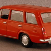 ВАЗ 2102 Жигула Комби 1971 - мащаб 1:43 на DeAgostini моделът е нов в блистер, снимка 3 - Колекции - 42517405