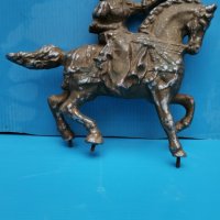 Стара статуетка - алуминиева , снимка 1 - Антикварни и старинни предмети - 34298566